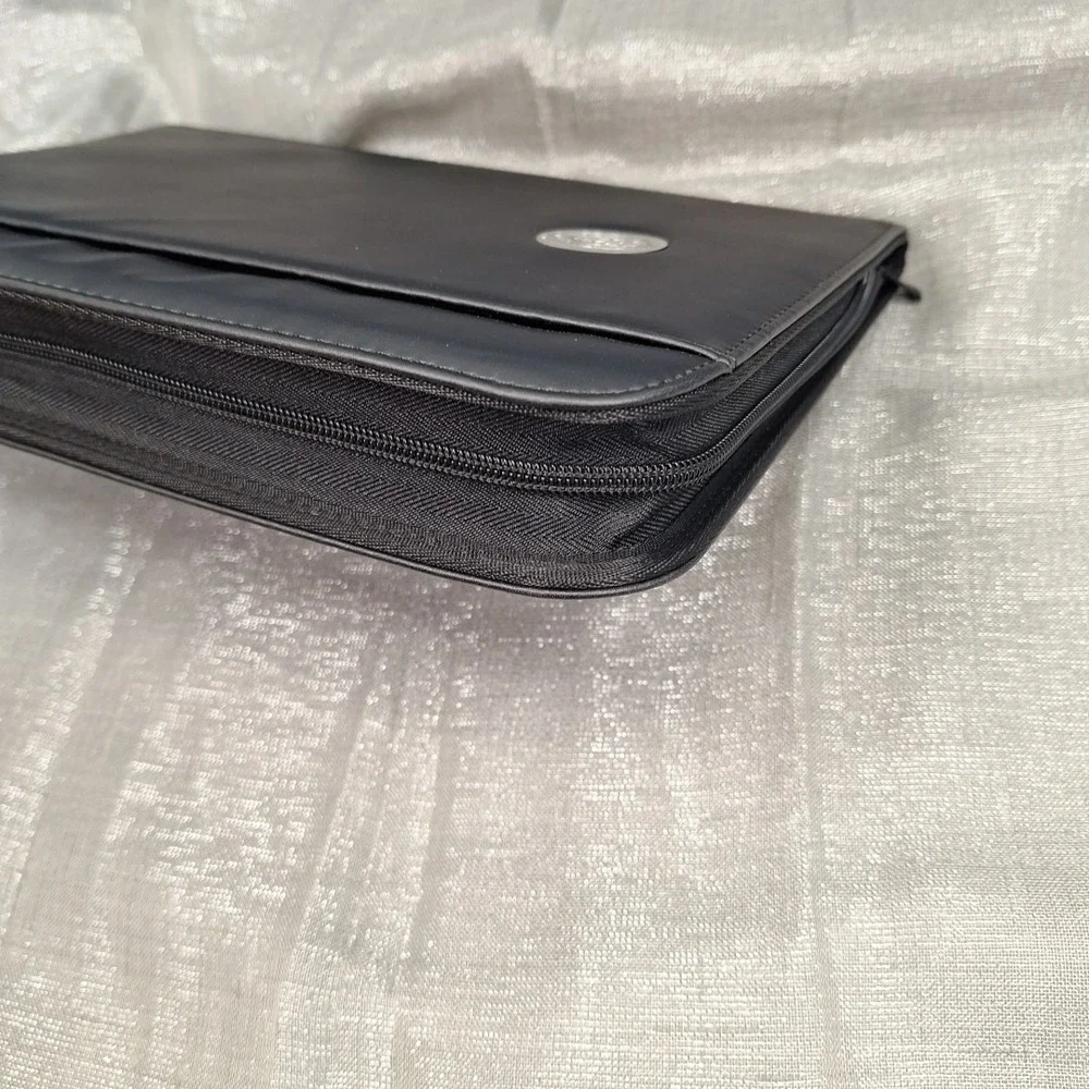 University of Cincinnati Black Portfolio Zip 10 x 13.5